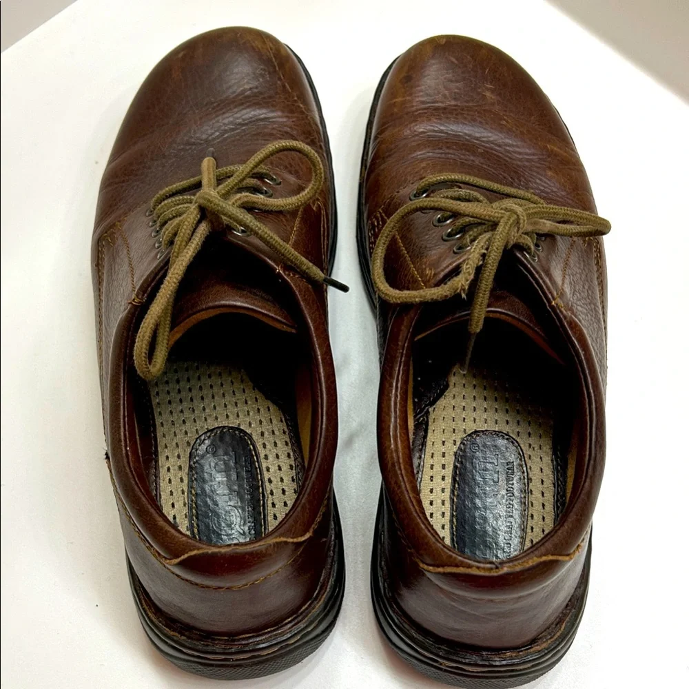 Born Dark Brown Leather Men's Oxfords, size 9.5
